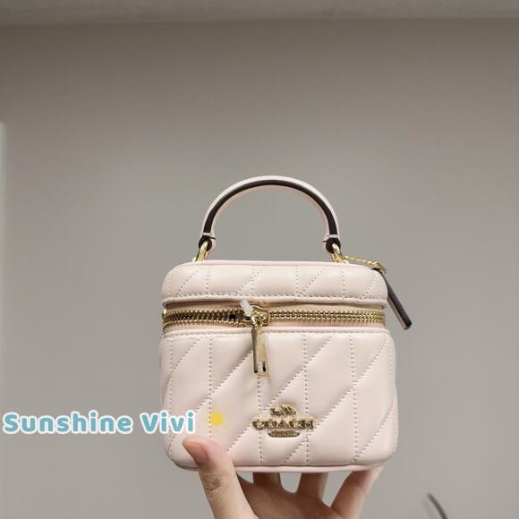 NWT Coach Ava Crossbody Bag With Quilting In Gold/Blush Leather CY730 - Picture 1 of 7